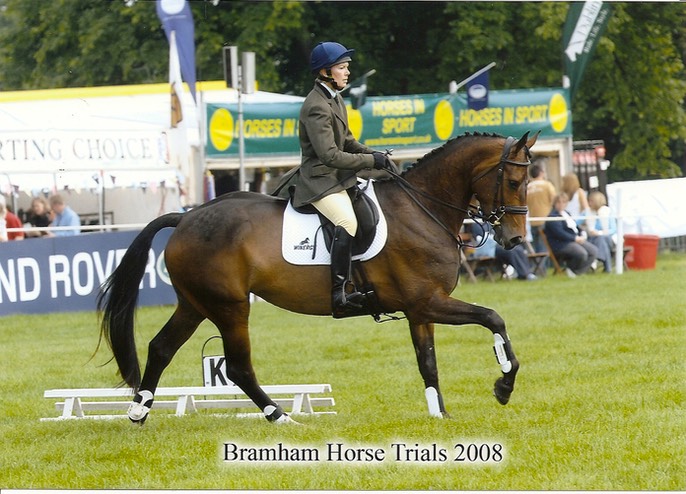 bowbramhamdressage08